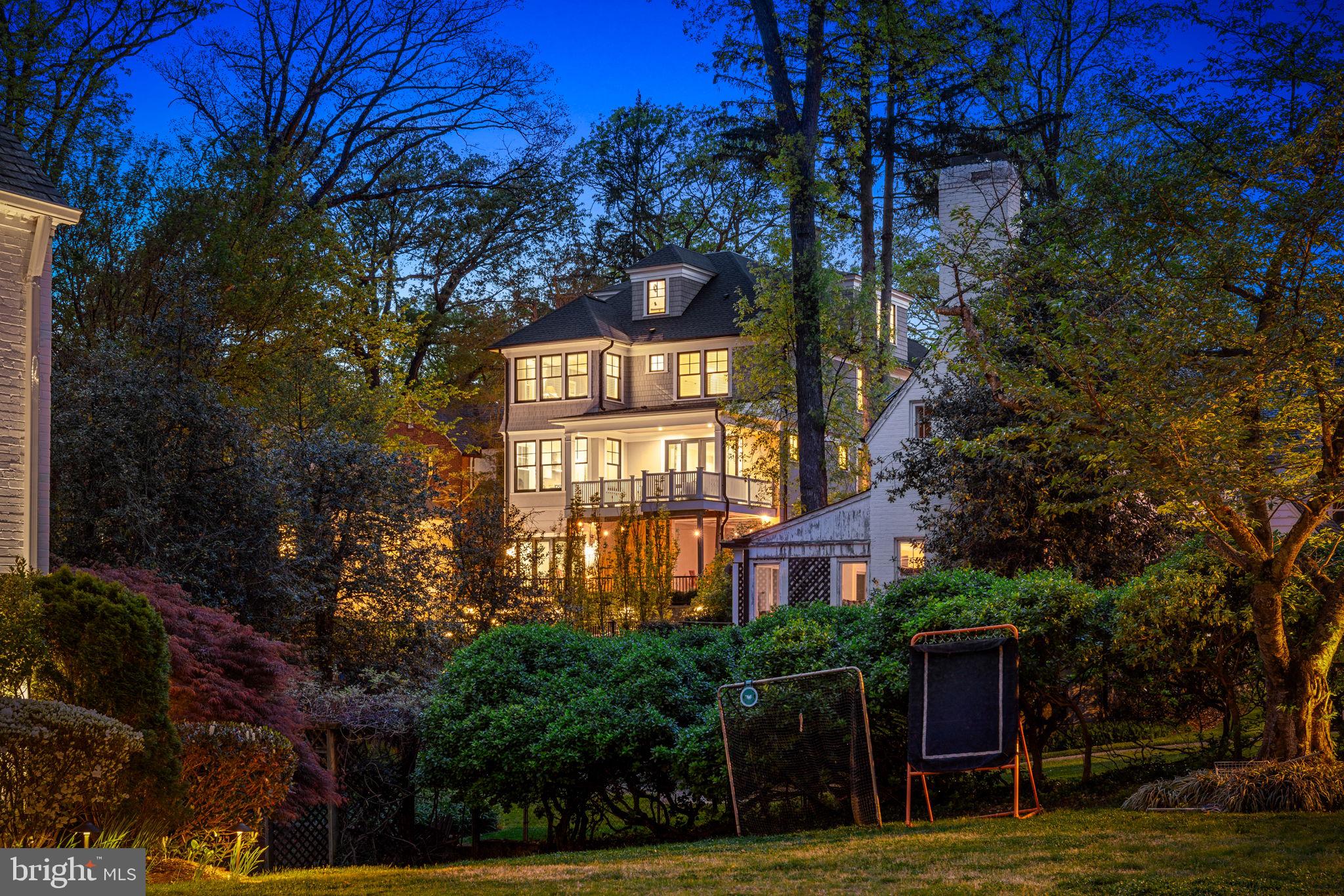 CHEVY CHASE - Residential