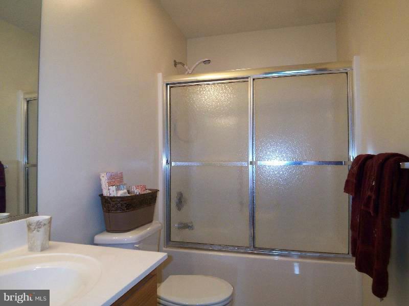 THORNHILL ESTATES - Residential