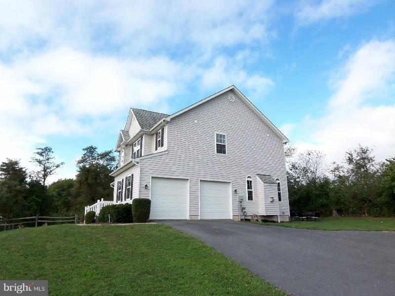 THORNHILL ESTATES - Residential