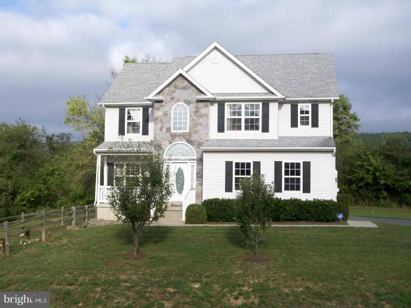 THORNHILL ESTATES - Residential