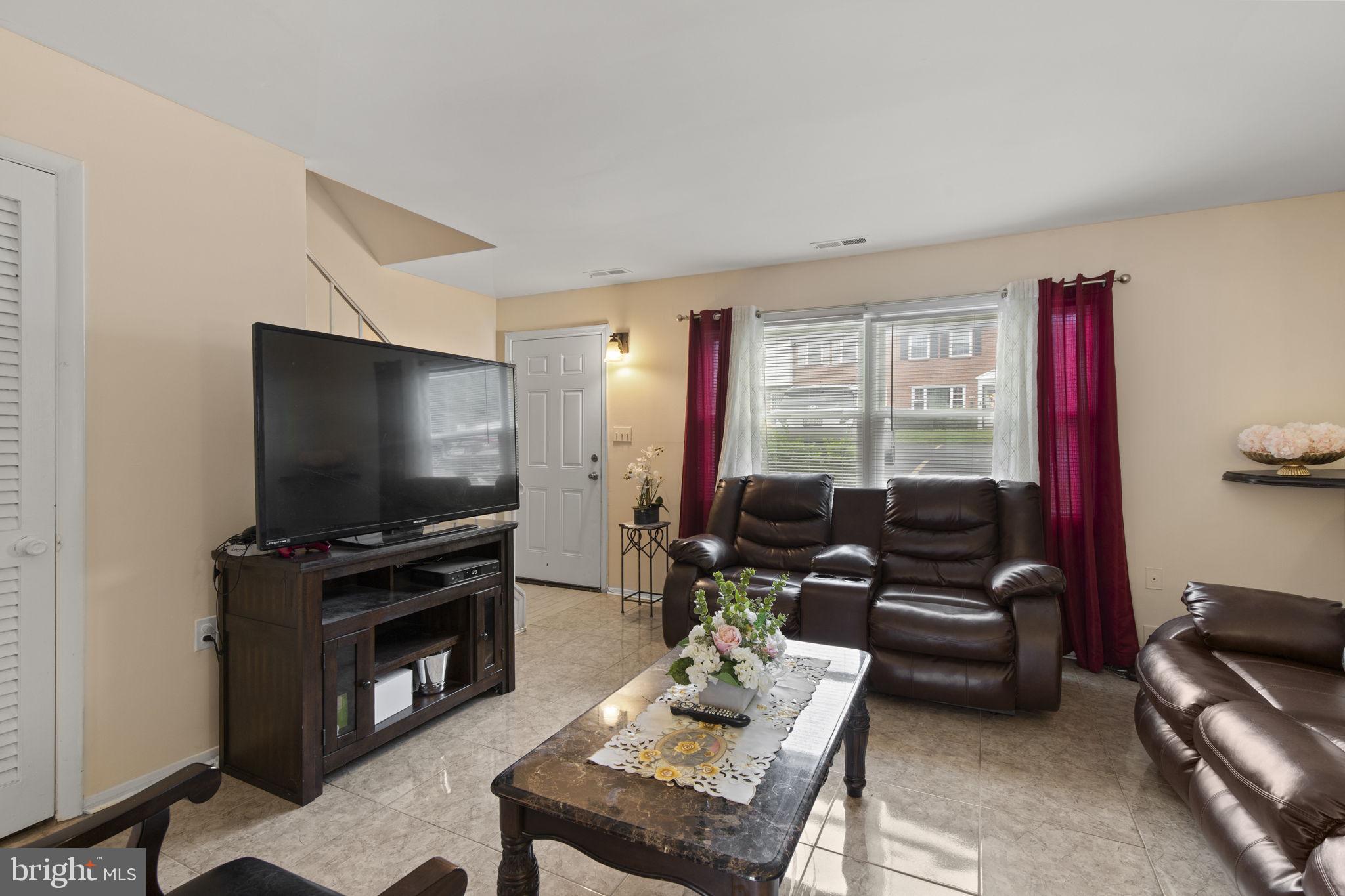 KINGSWOOD CONDOMINIUM - Residential