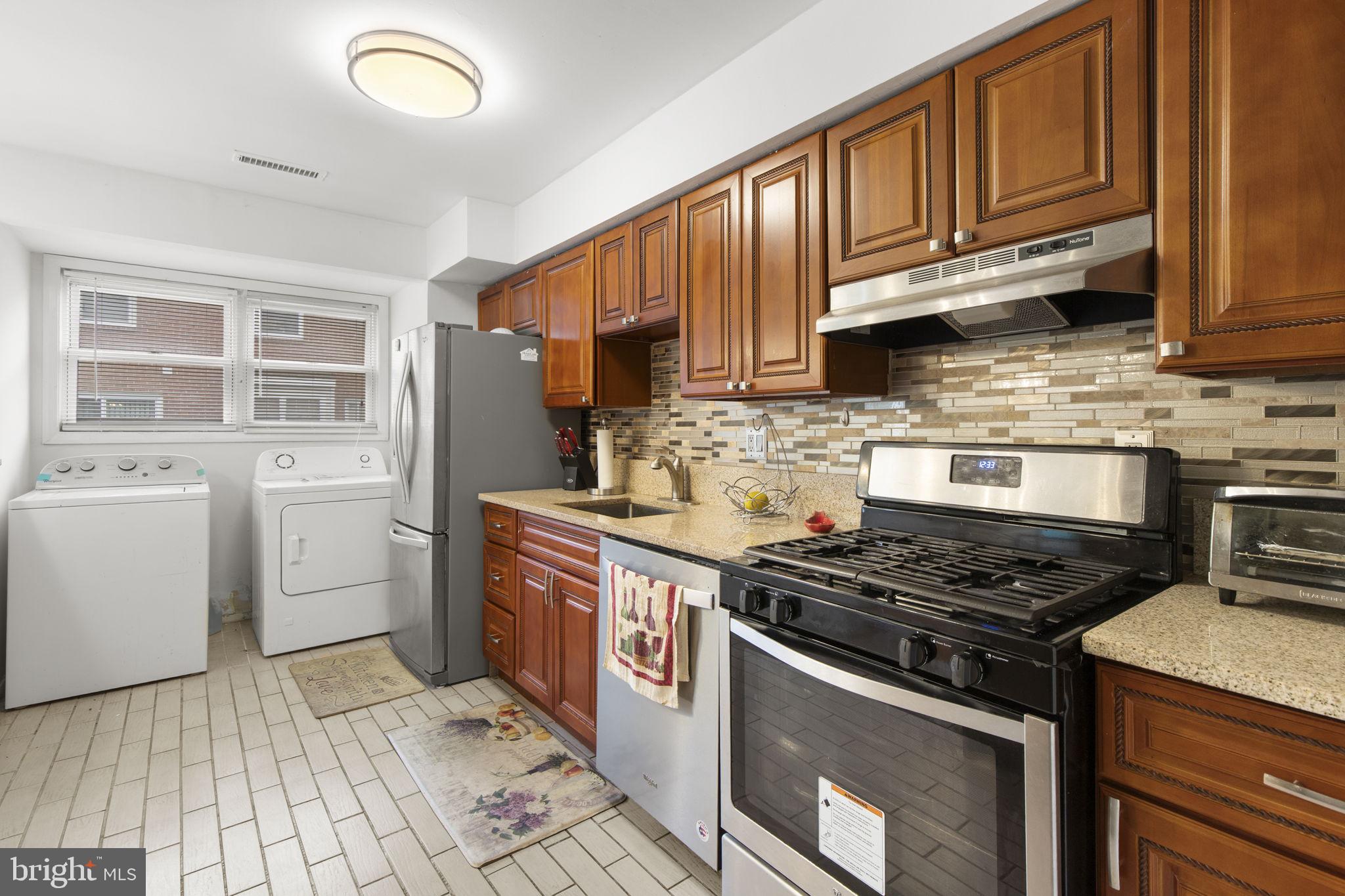 KINGSWOOD CONDOMINIUM - Residential