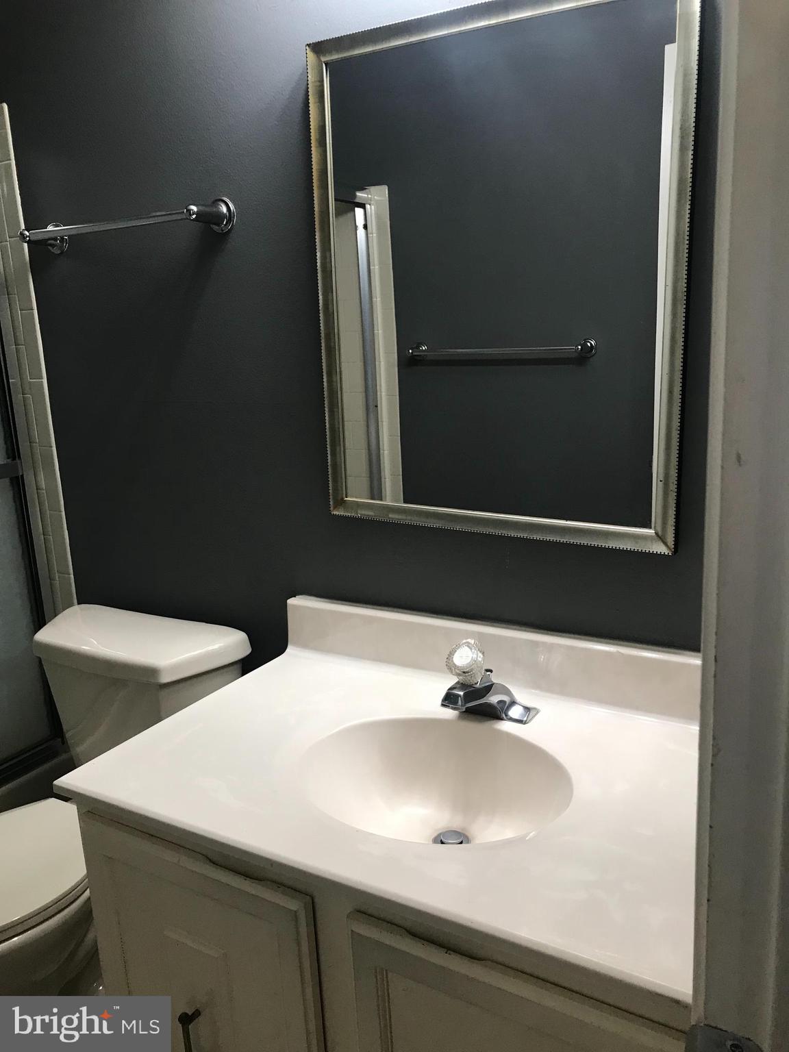 HAMPSHIRE - Residential Lease