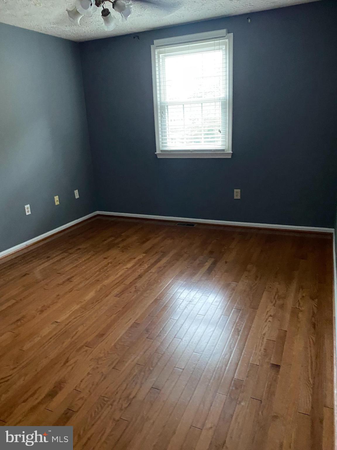 HAMPSHIRE - Residential Lease