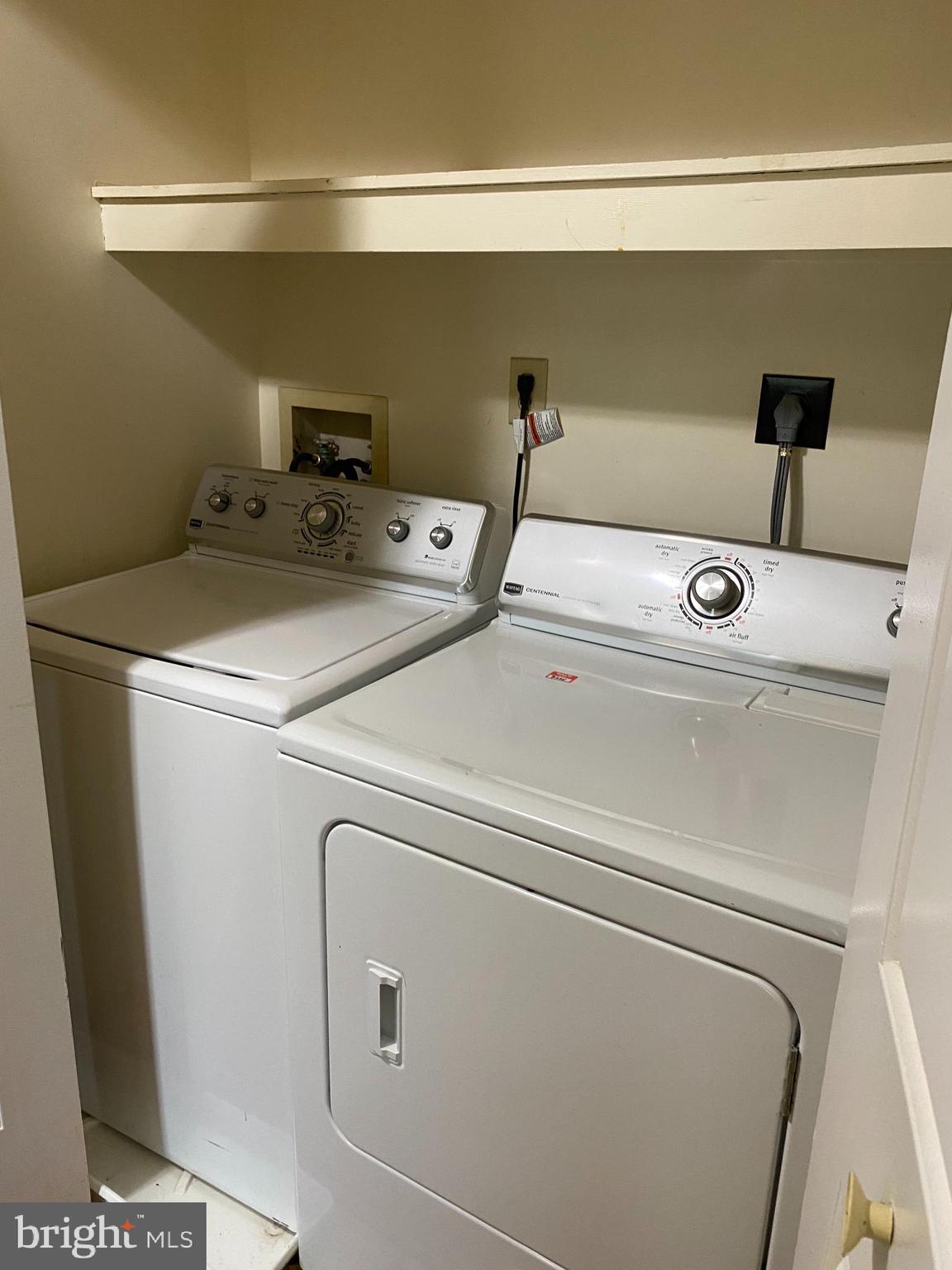 HAMPSHIRE - Residential Lease