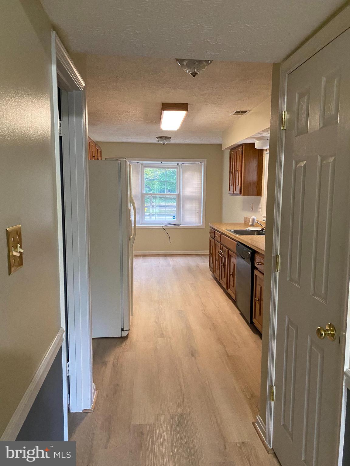 HAMPSHIRE - Residential Lease