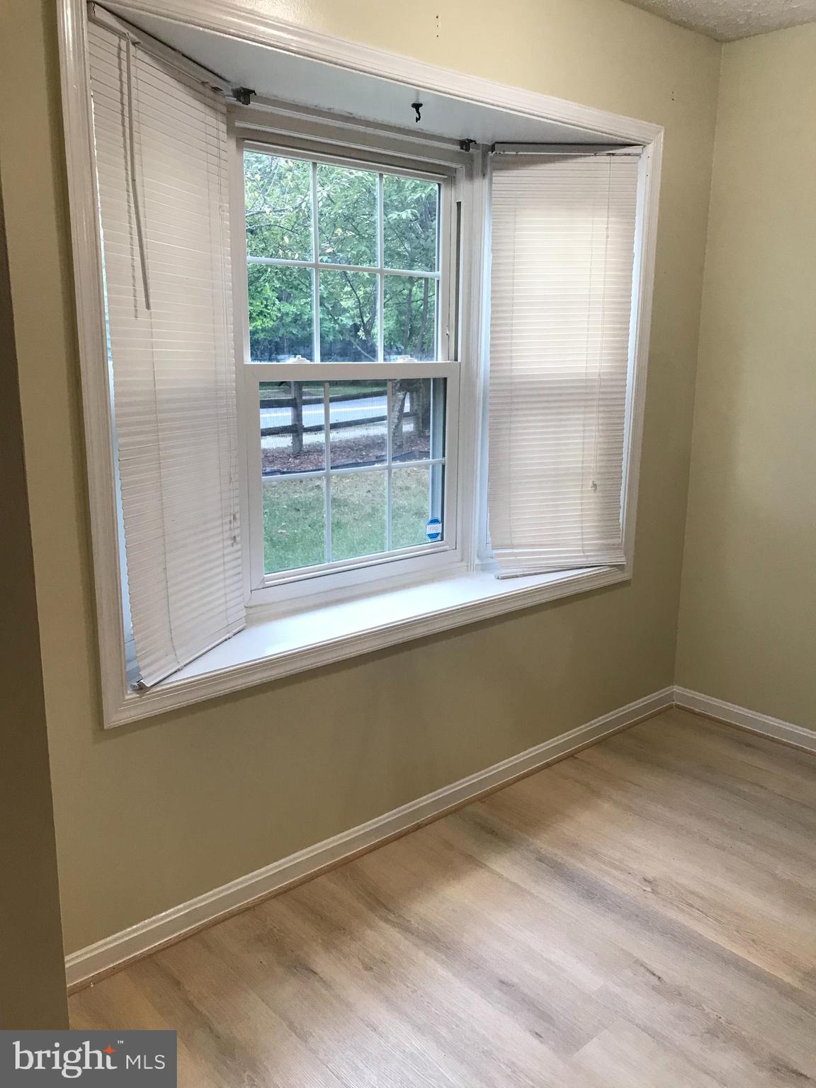 HAMPSHIRE - Residential Lease