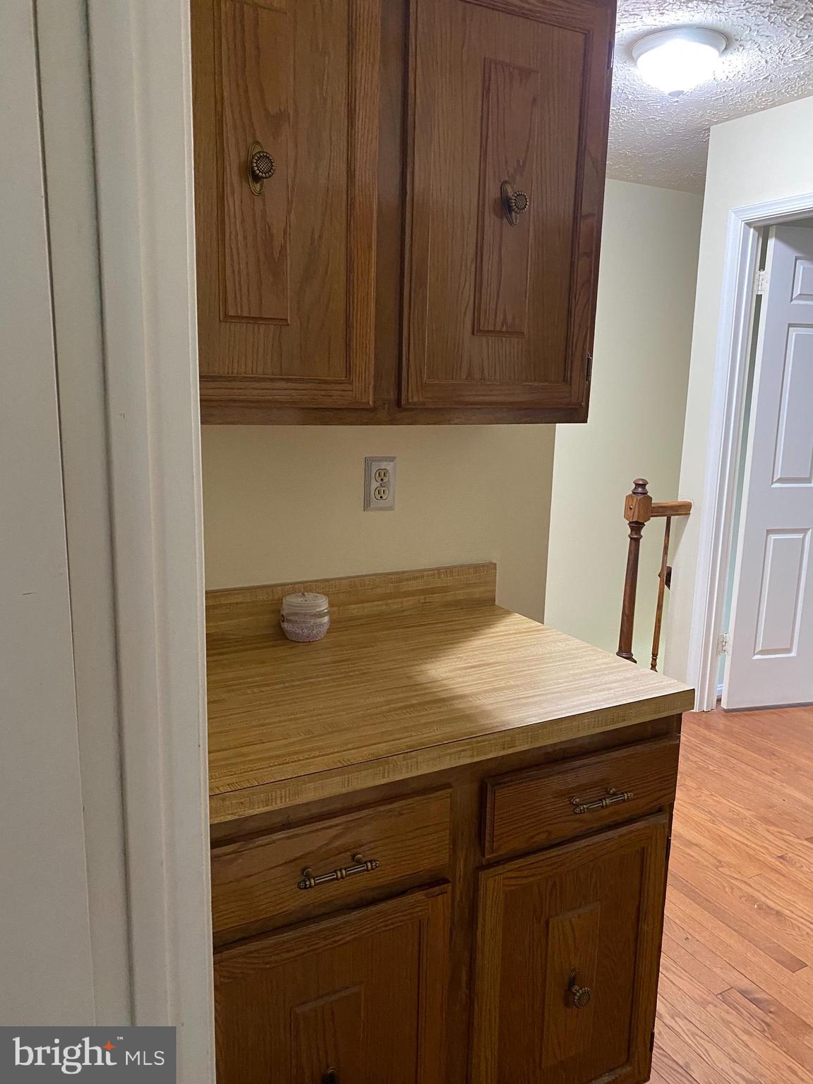 HAMPSHIRE - Residential Lease