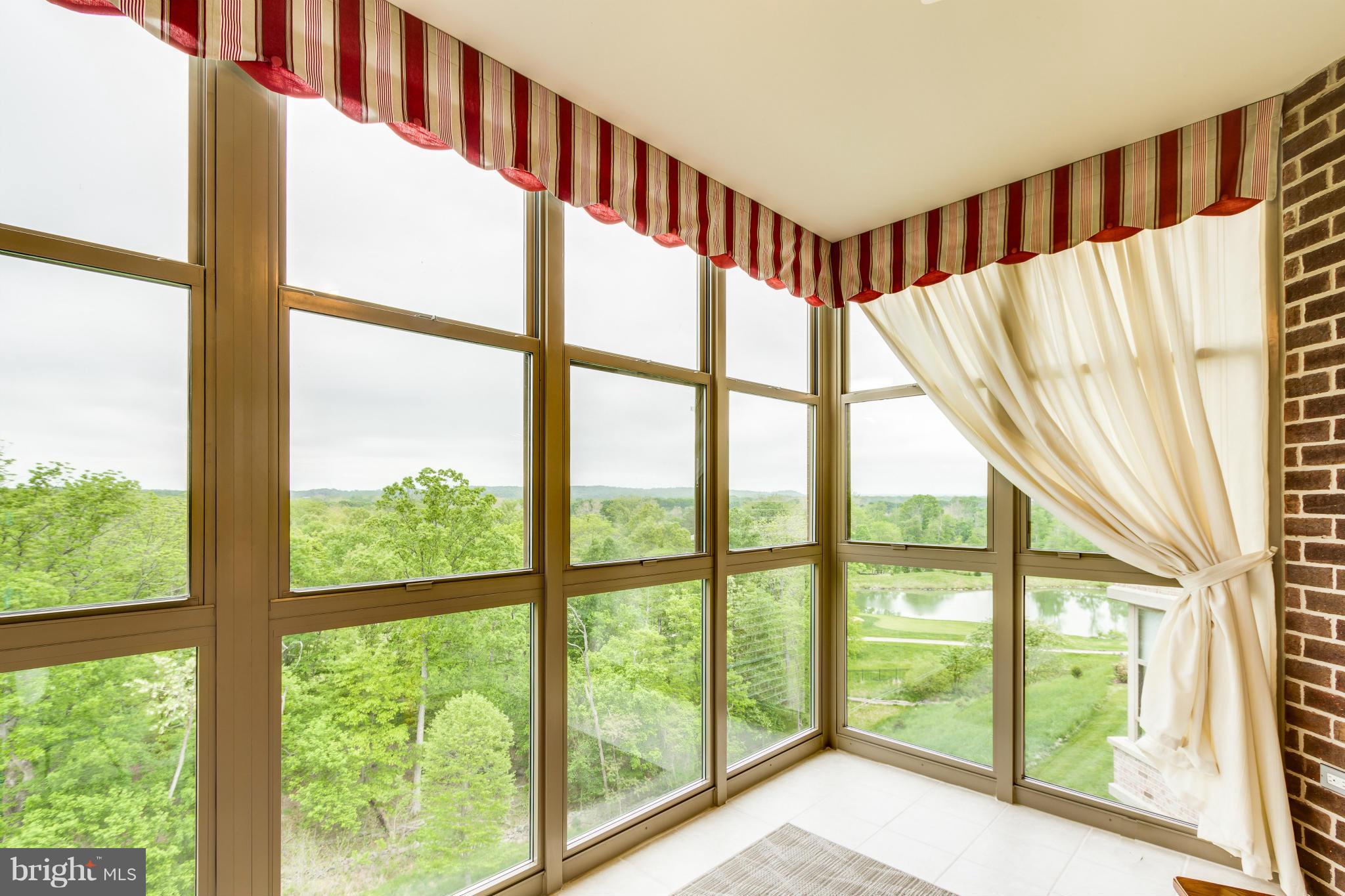 LANSDOWNE WOODS LEISURE WORLD - Residential