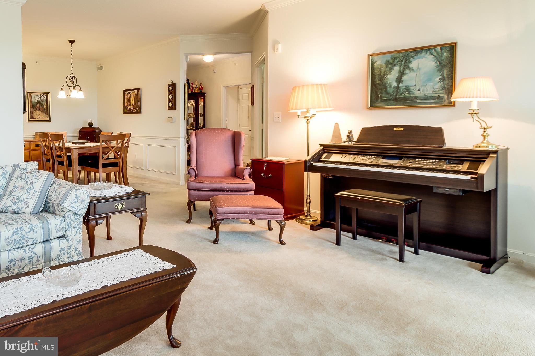 LANSDOWNE WOODS LEISURE WORLD - Residential