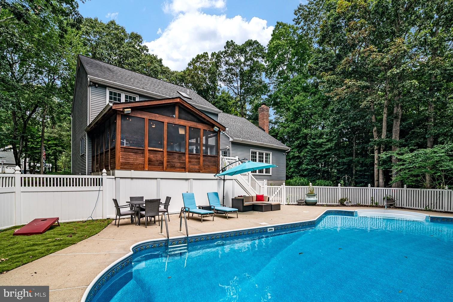 WOODBRIDGE FOREST - Residential