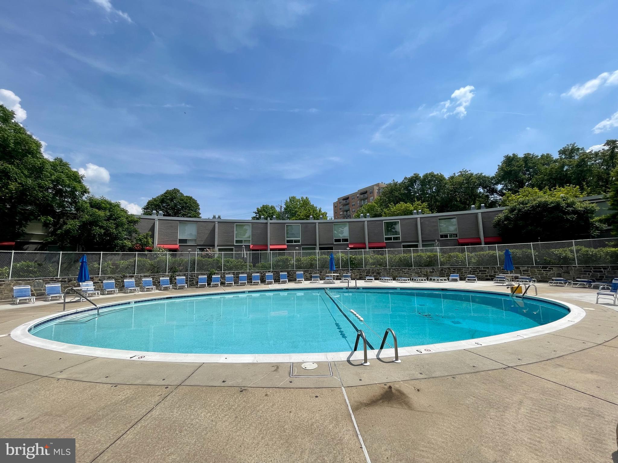 WHITEHALL - Residential