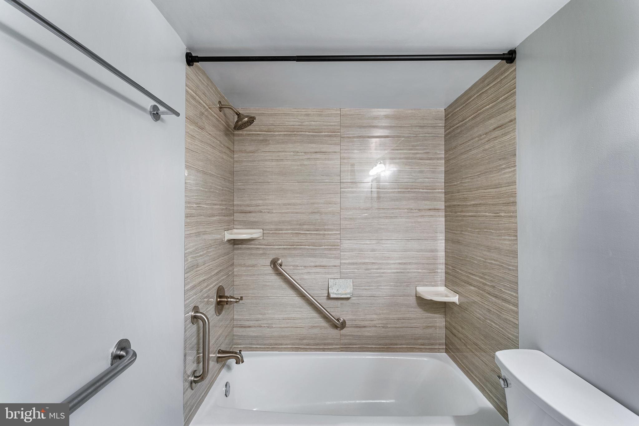 WHITEHALL - Residential