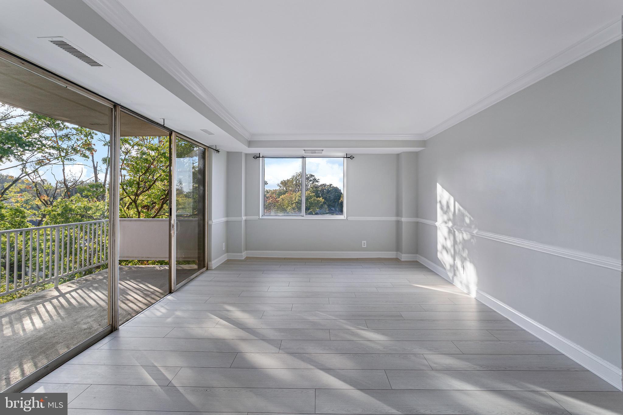 WHITEHALL - Residential