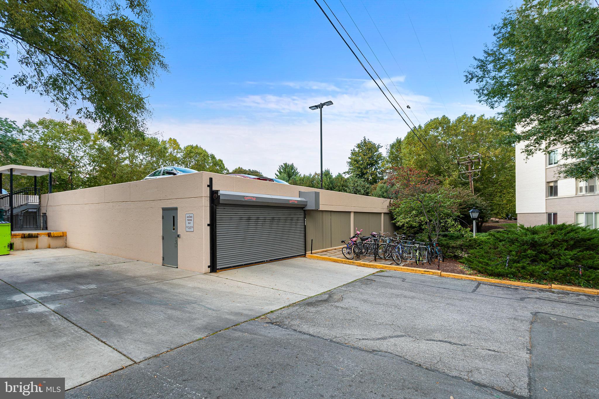 WHITEHALL - Residential