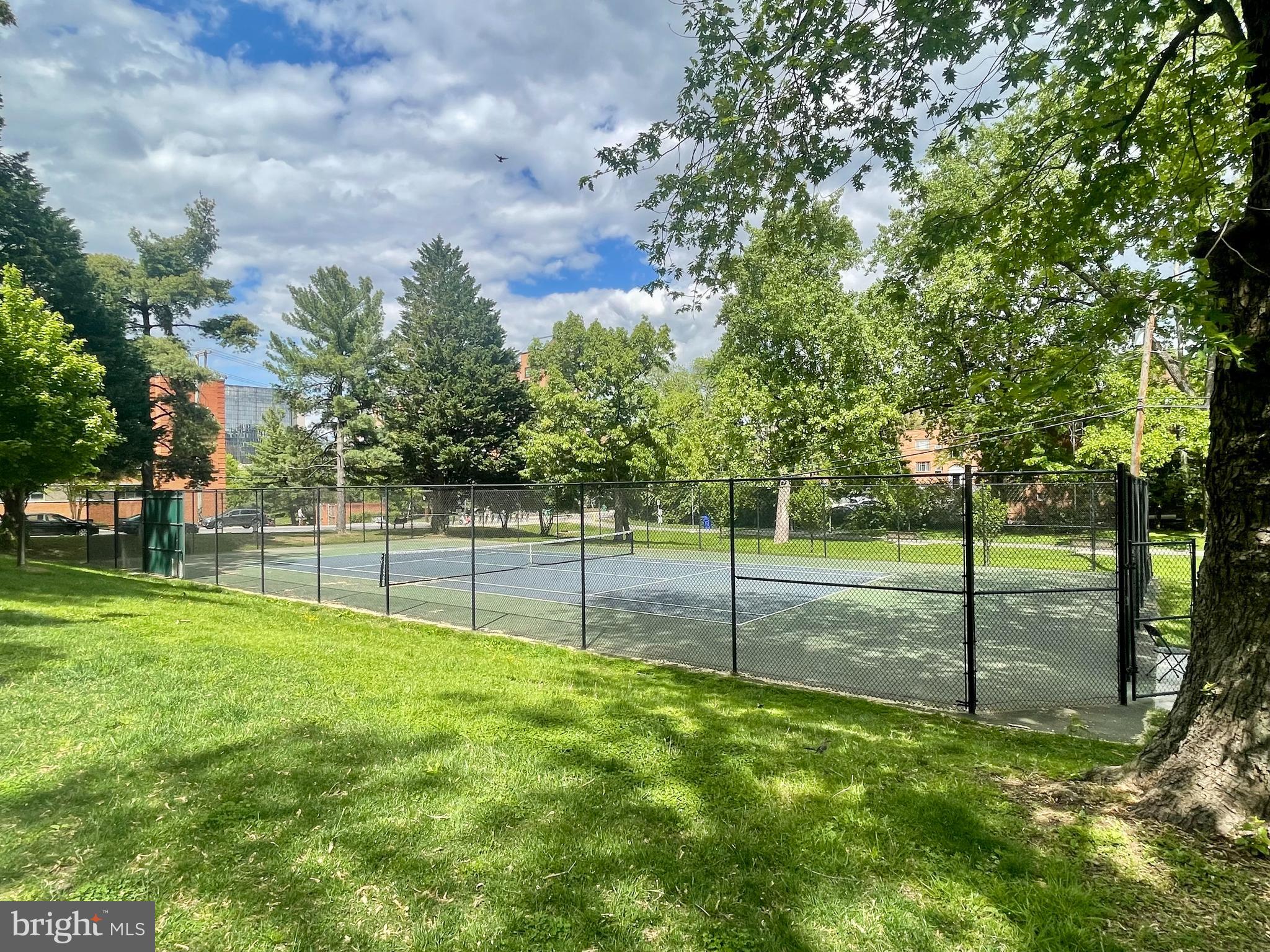 WHITEHALL - Residential