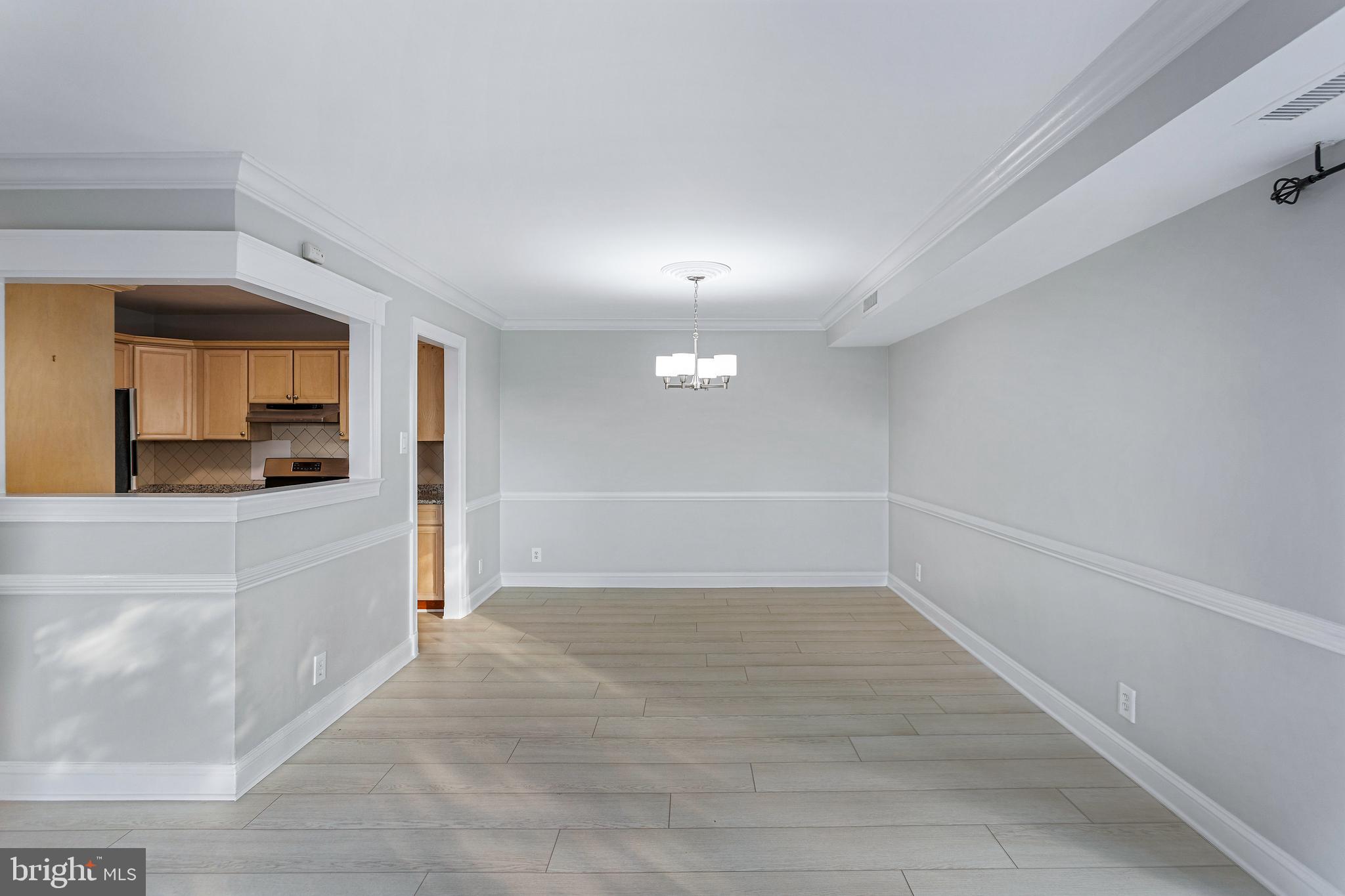 WHITEHALL - Residential