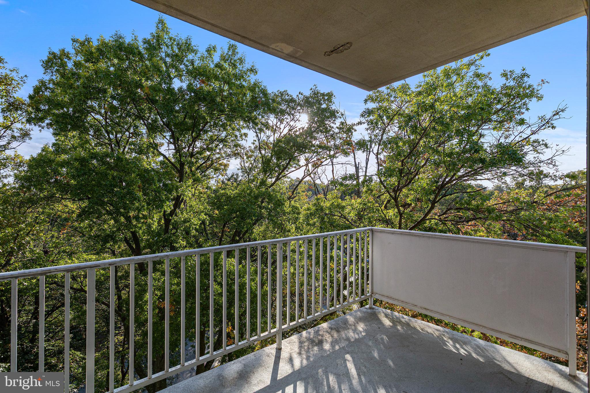 WHITEHALL - Residential