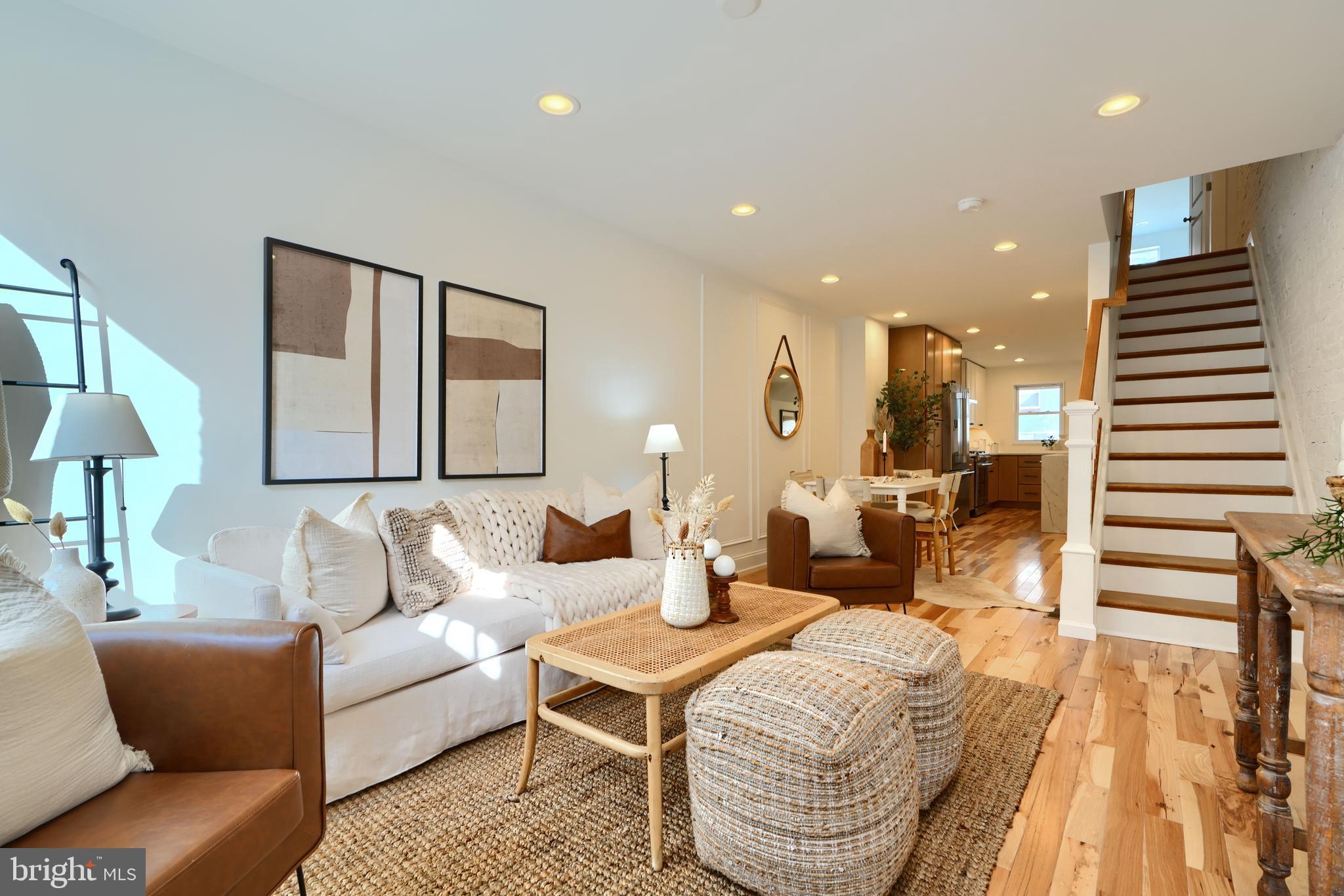 LOCUST POINT - Residential