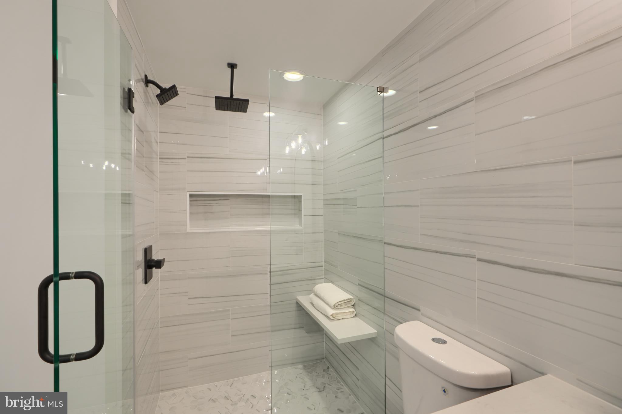 LOCUST POINT - Residential