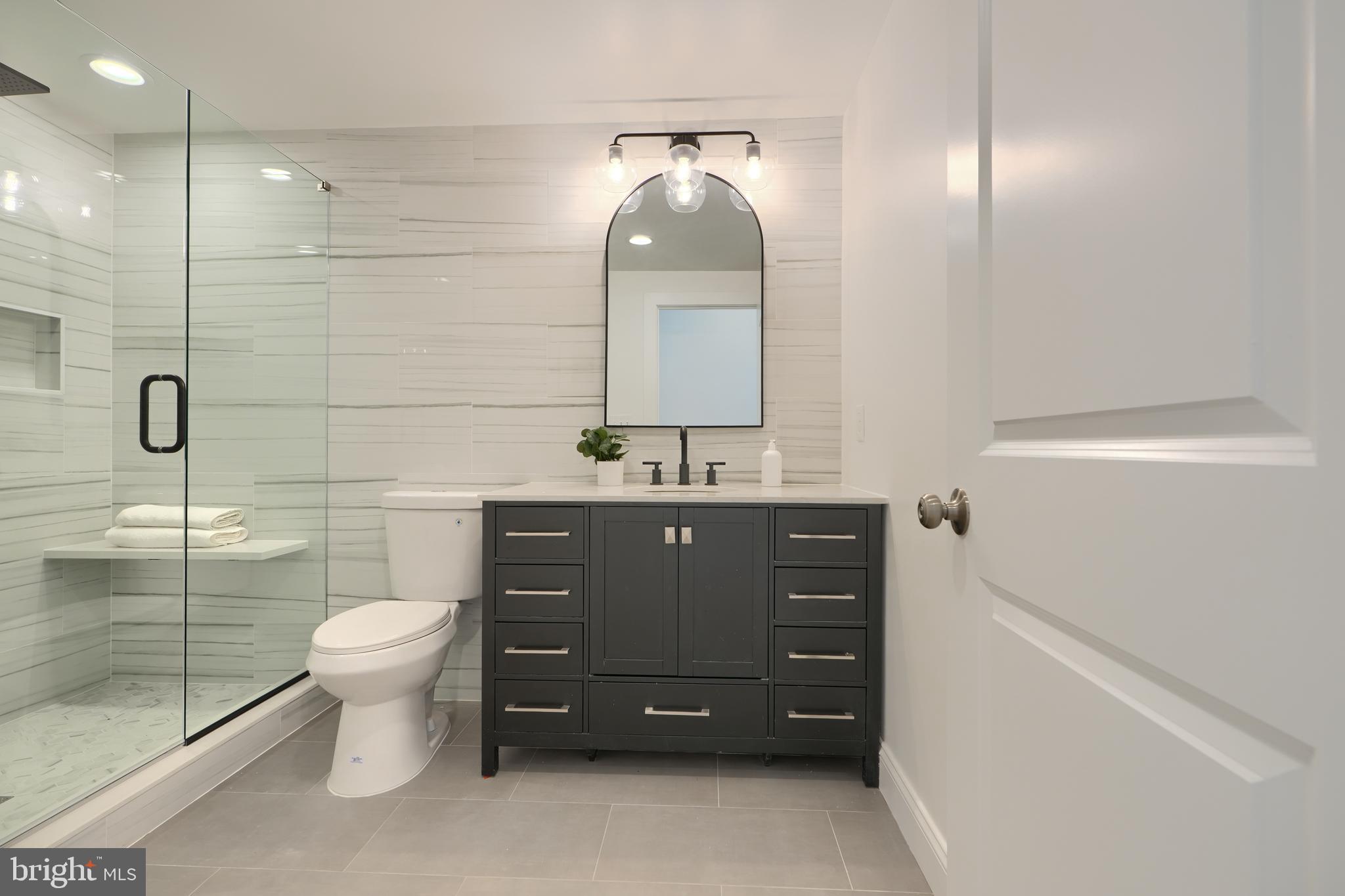 LOCUST POINT - Residential