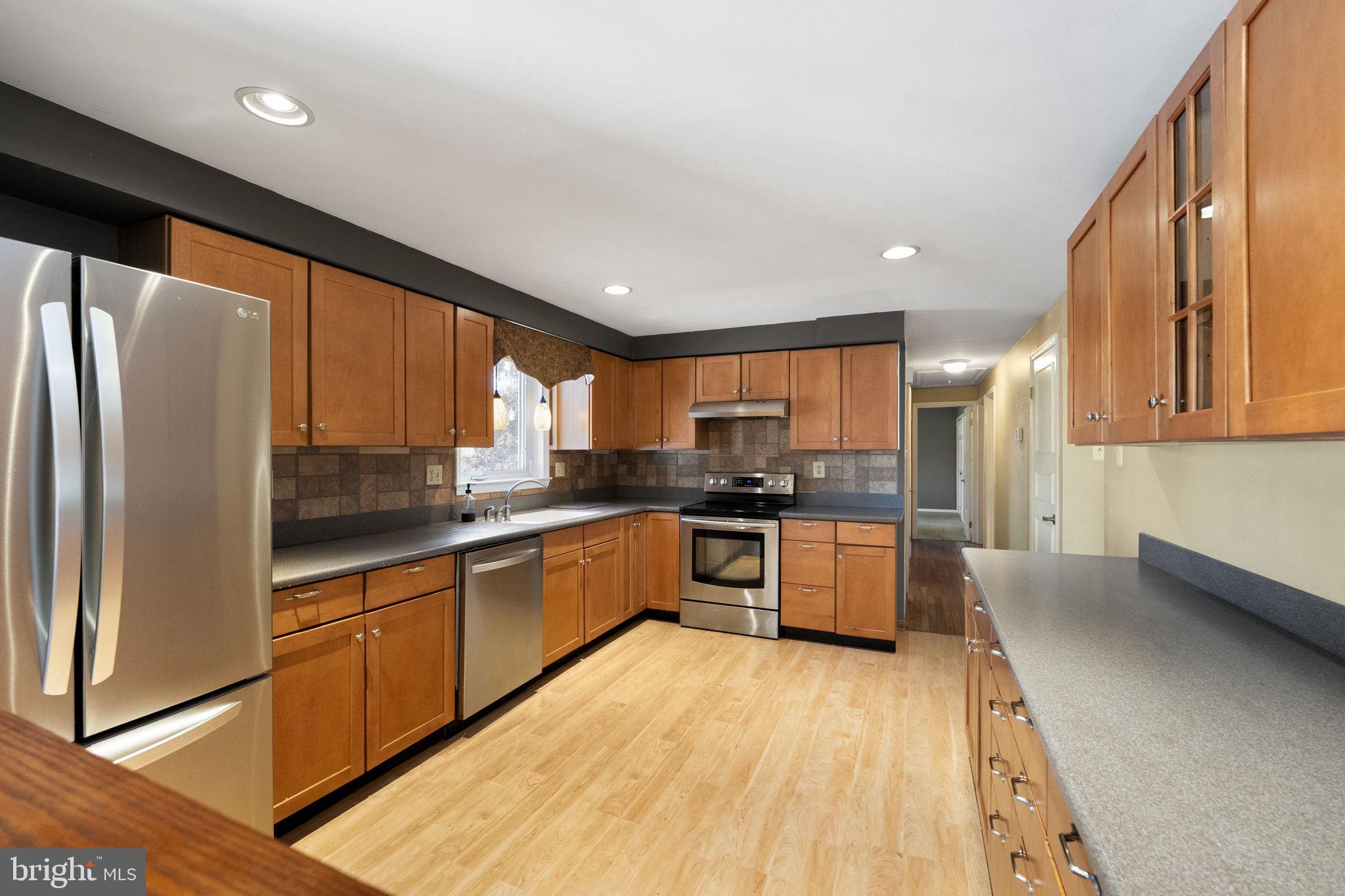 SUMMIT RIDGE - Residential