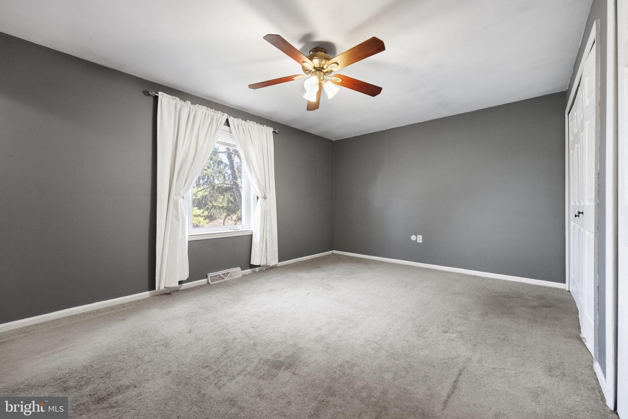 SUMMIT RIDGE - Residential