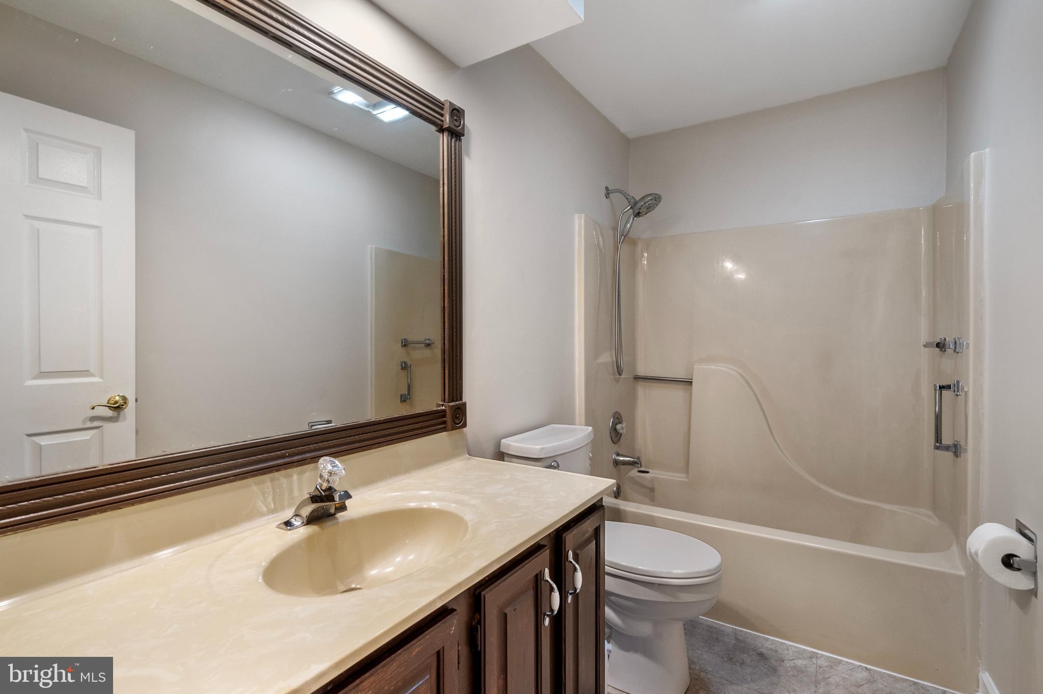 CLOVERDALE HEIGHTS - Residential