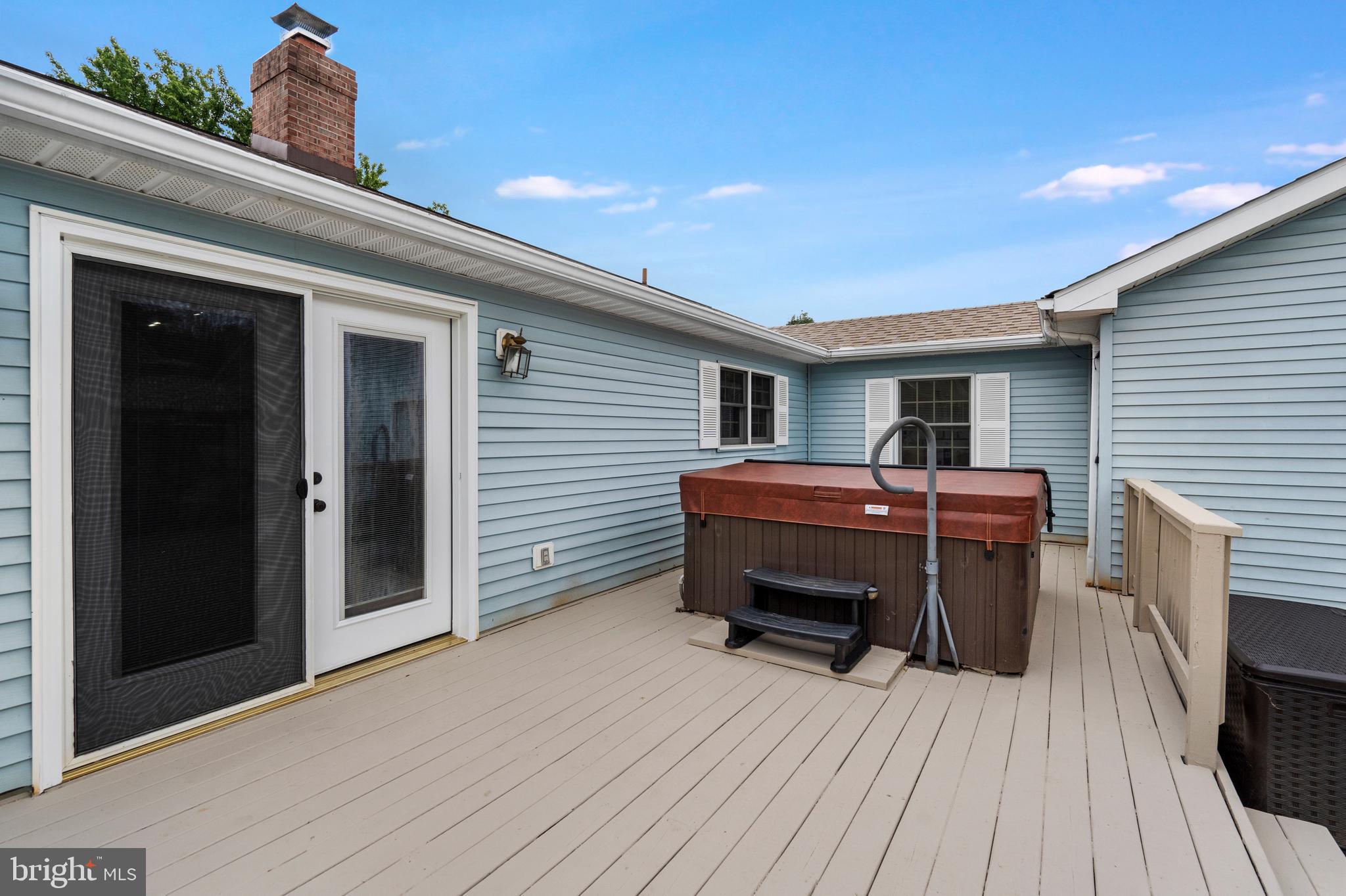 CLOVERDALE HEIGHTS - Residential