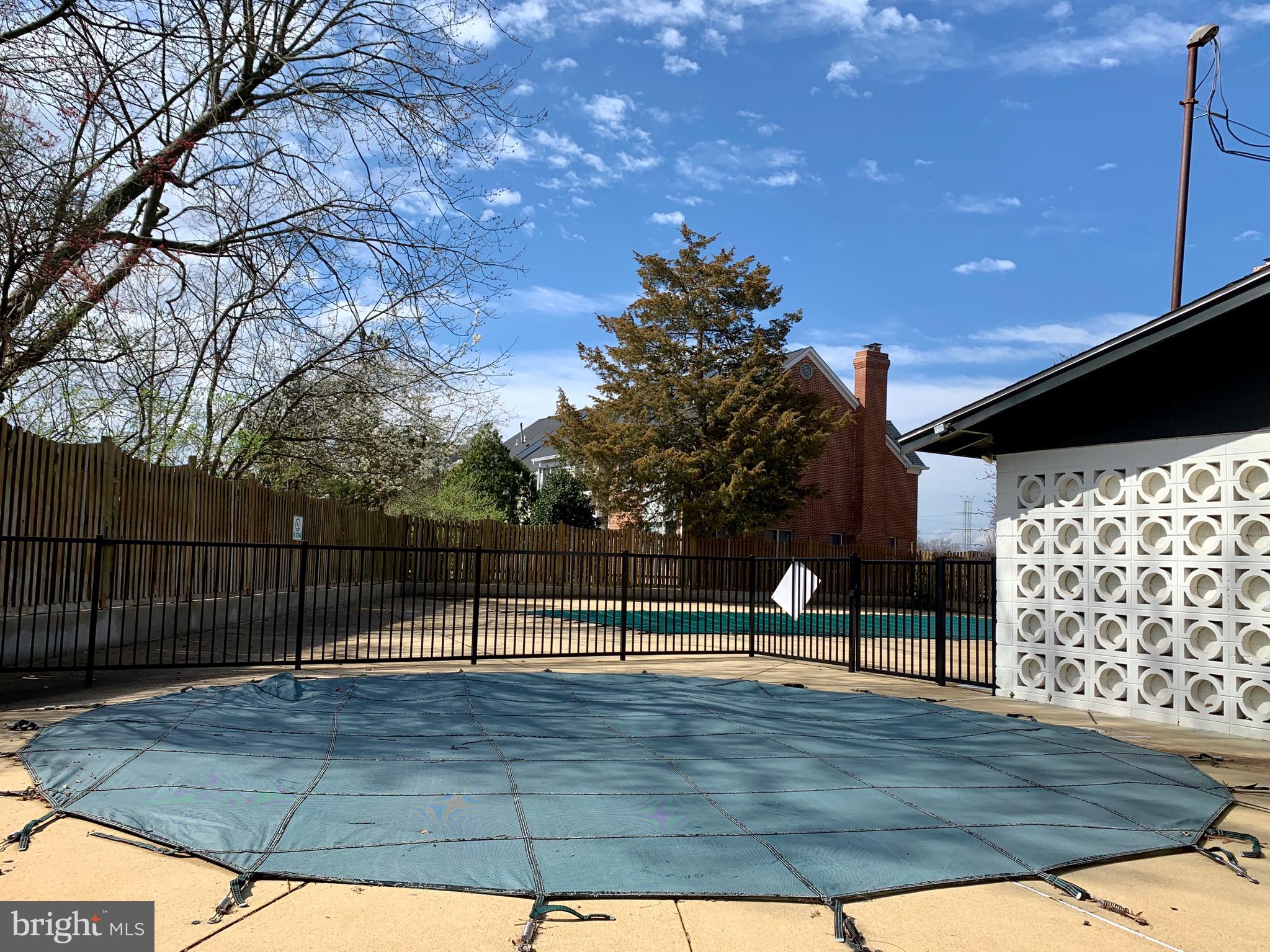 PARK TERRACE - Residential Lease