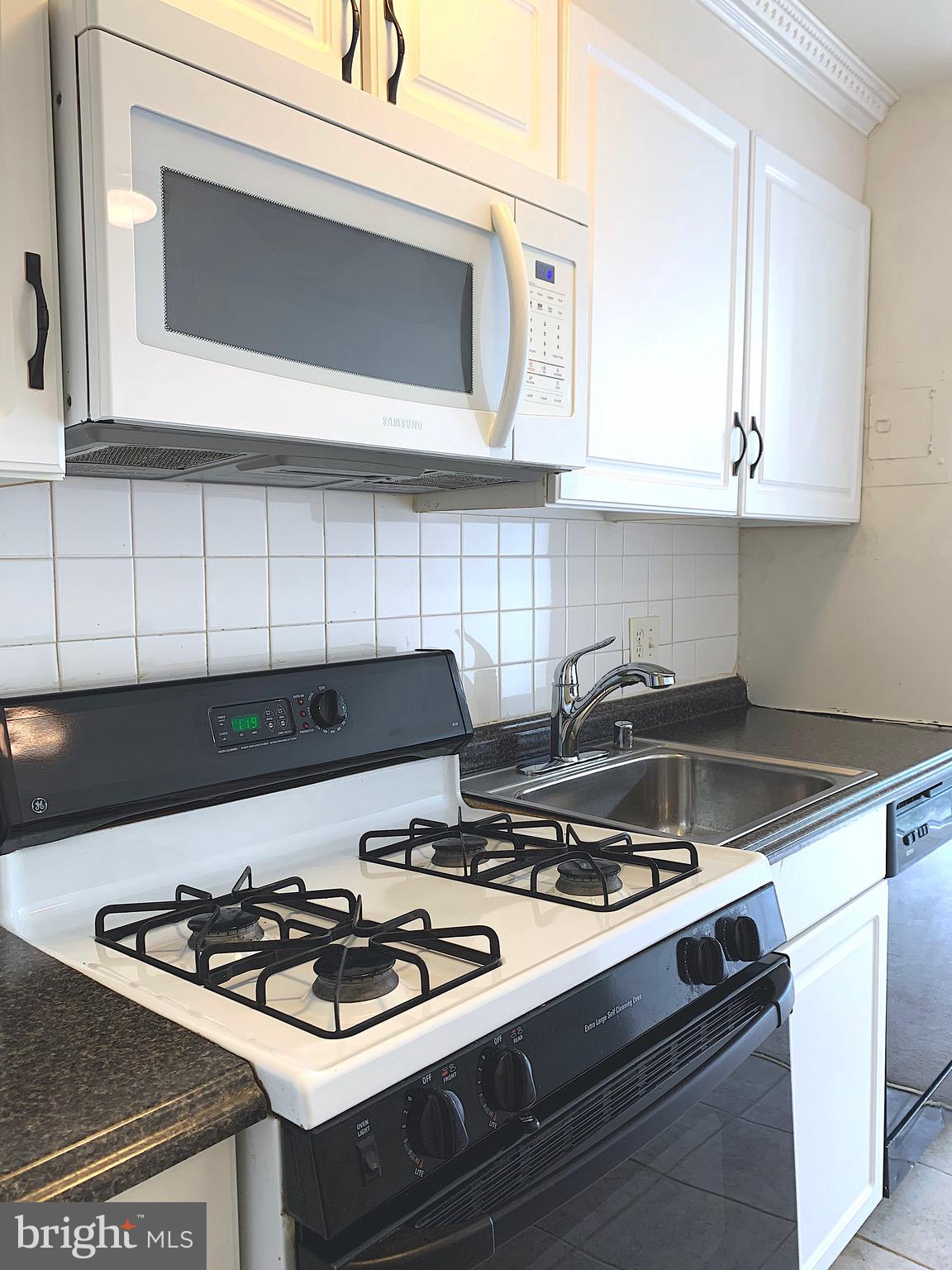 PARK TERRACE - Residential Lease