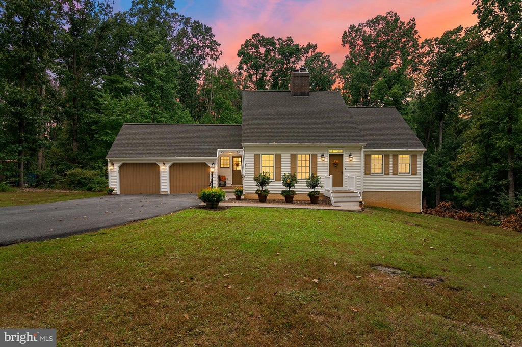 Photo of 4128 Turkeyfoot Road, WESTMINSTER, MD 21158 (MLS # MDCR2037952)