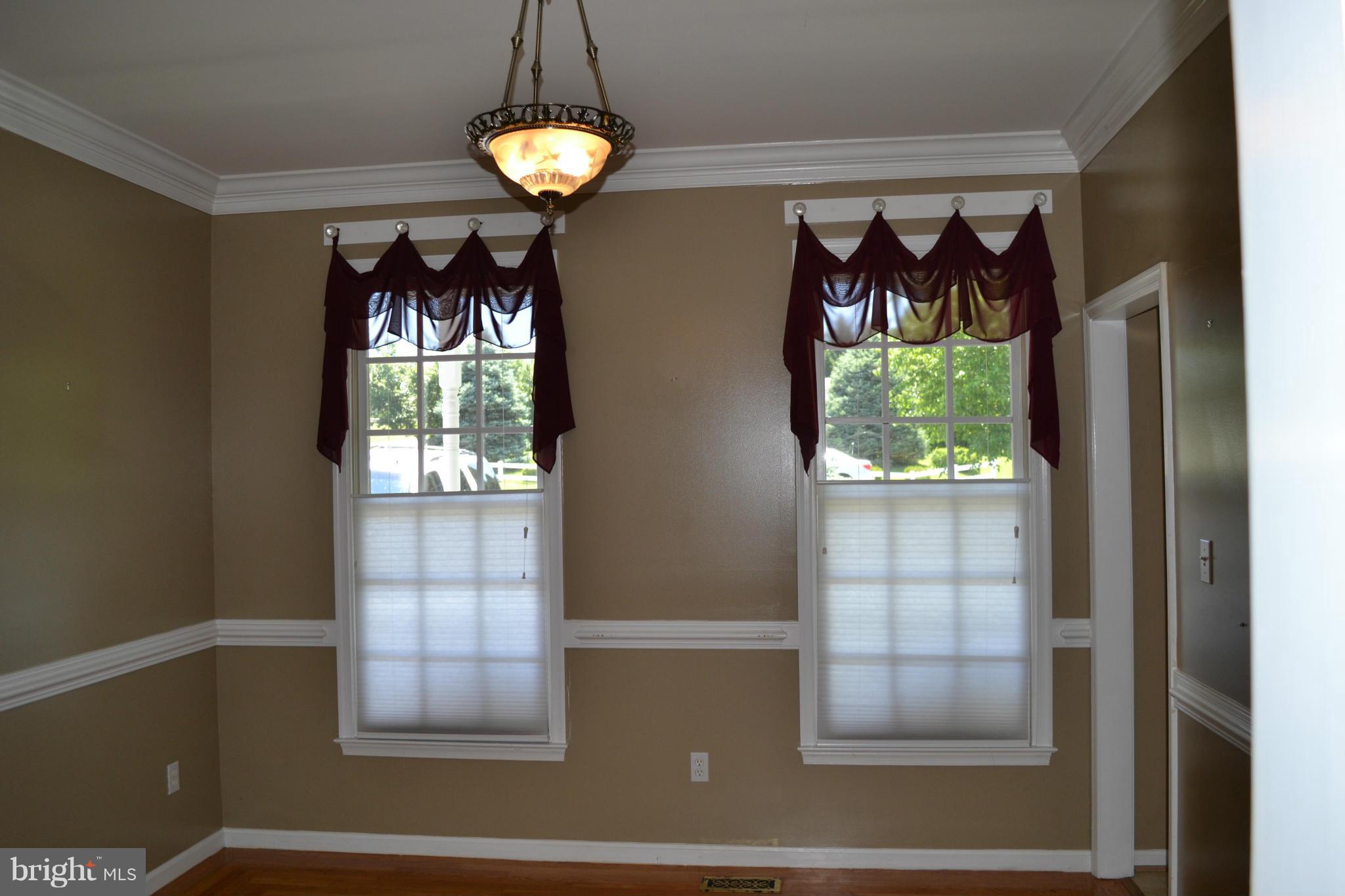MEADOWBROOK - Residential