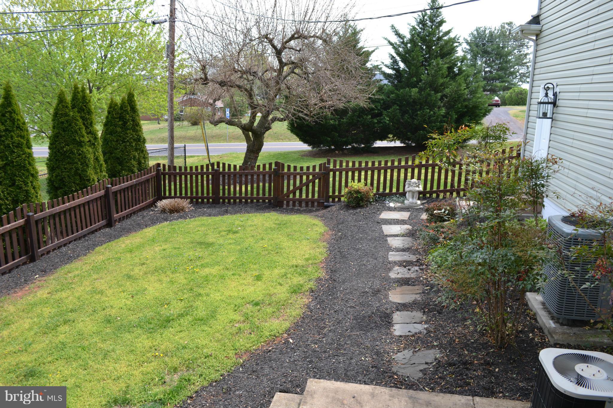 MEADOWBROOK - Residential