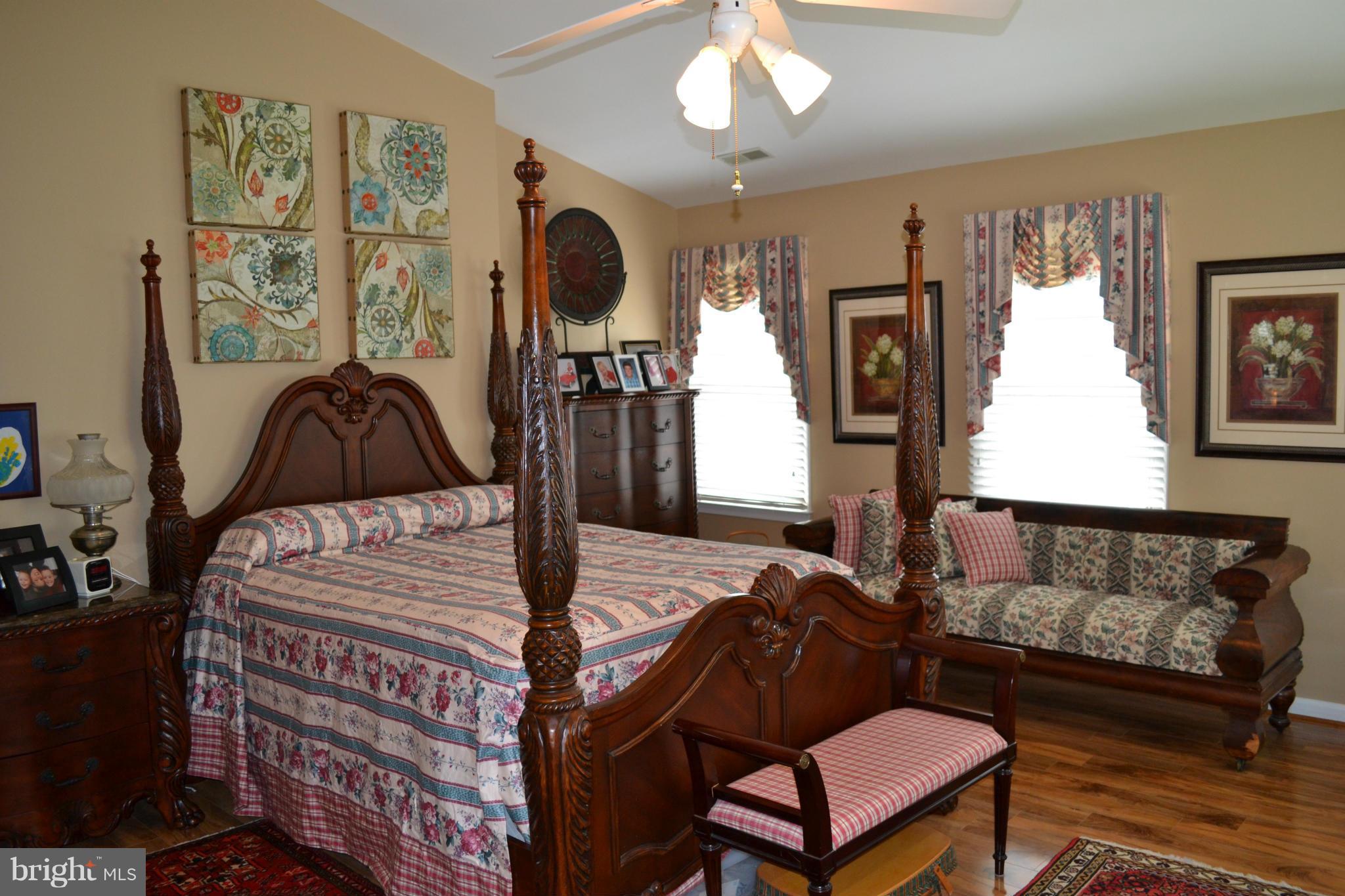 MEADOWBROOK - Residential