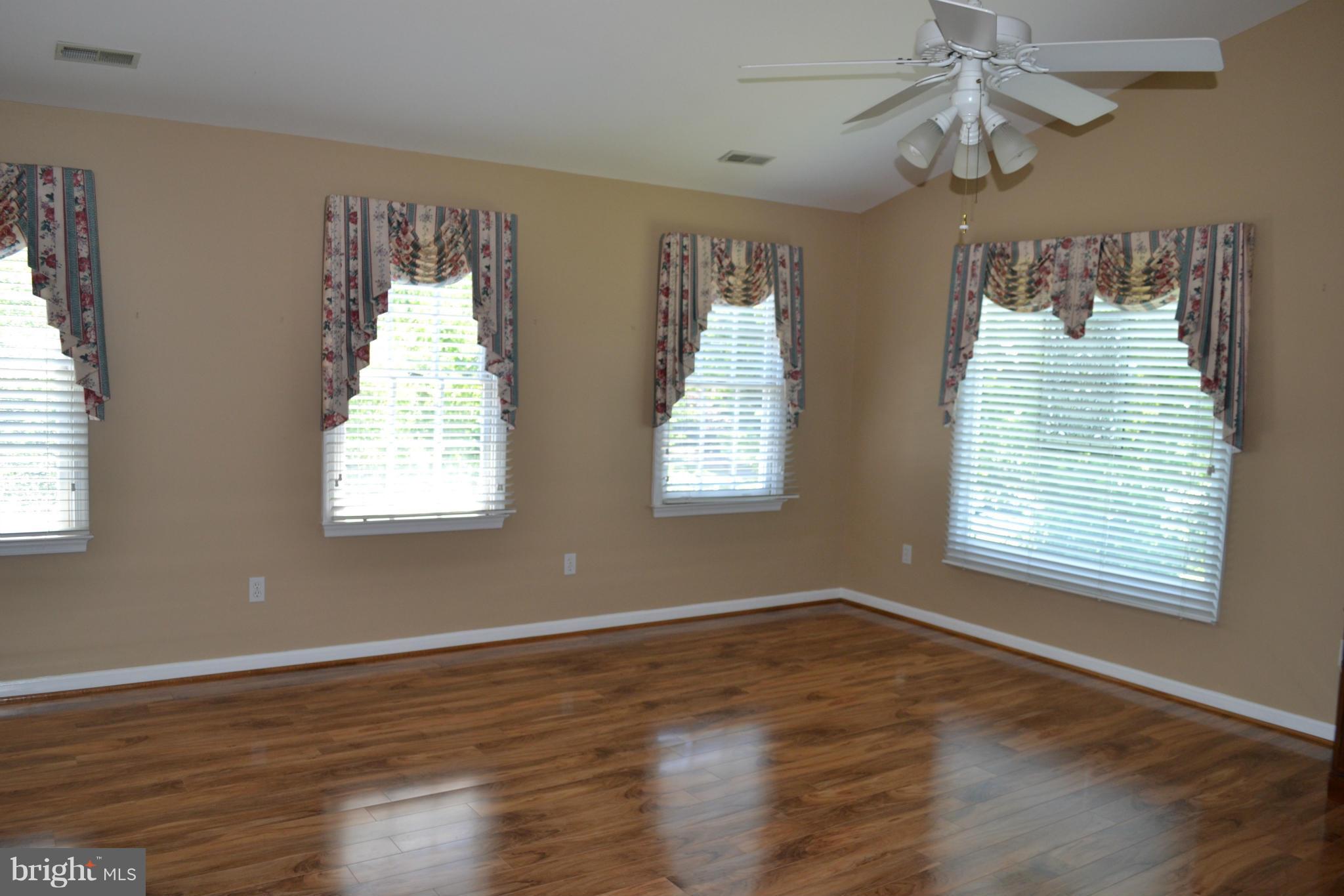 MEADOWBROOK - Residential