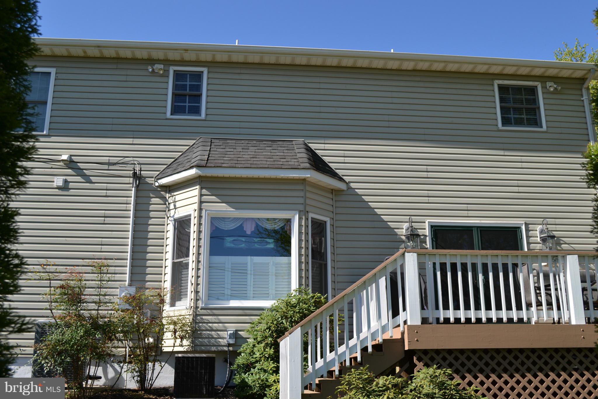 MEADOWBROOK - Residential