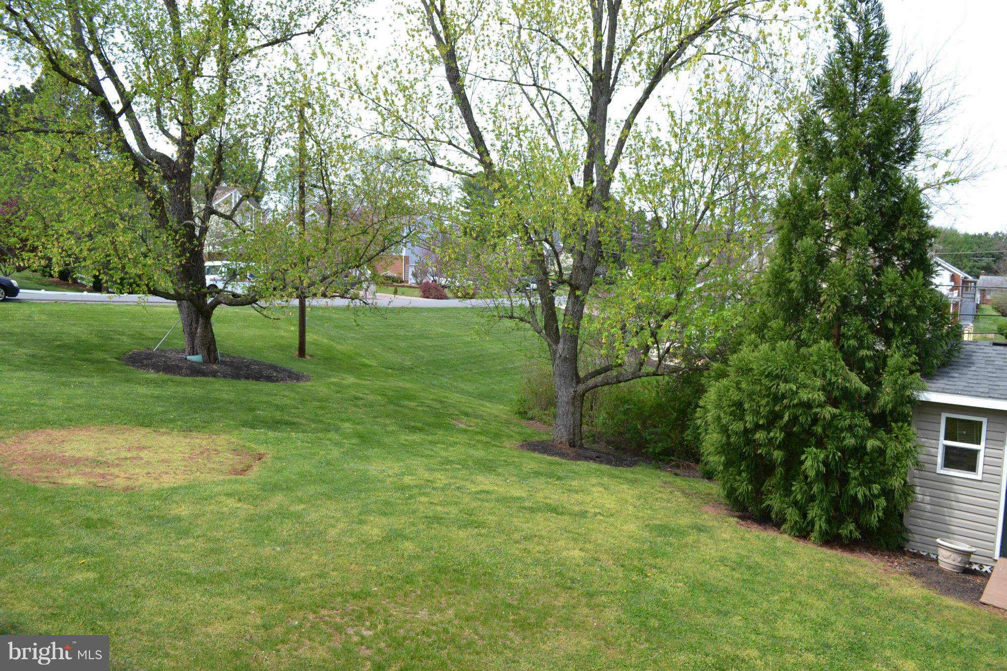 MEADOWBROOK - Residential
