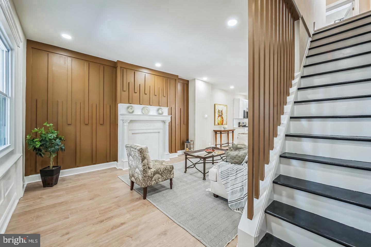 1220 S 52ND STREET