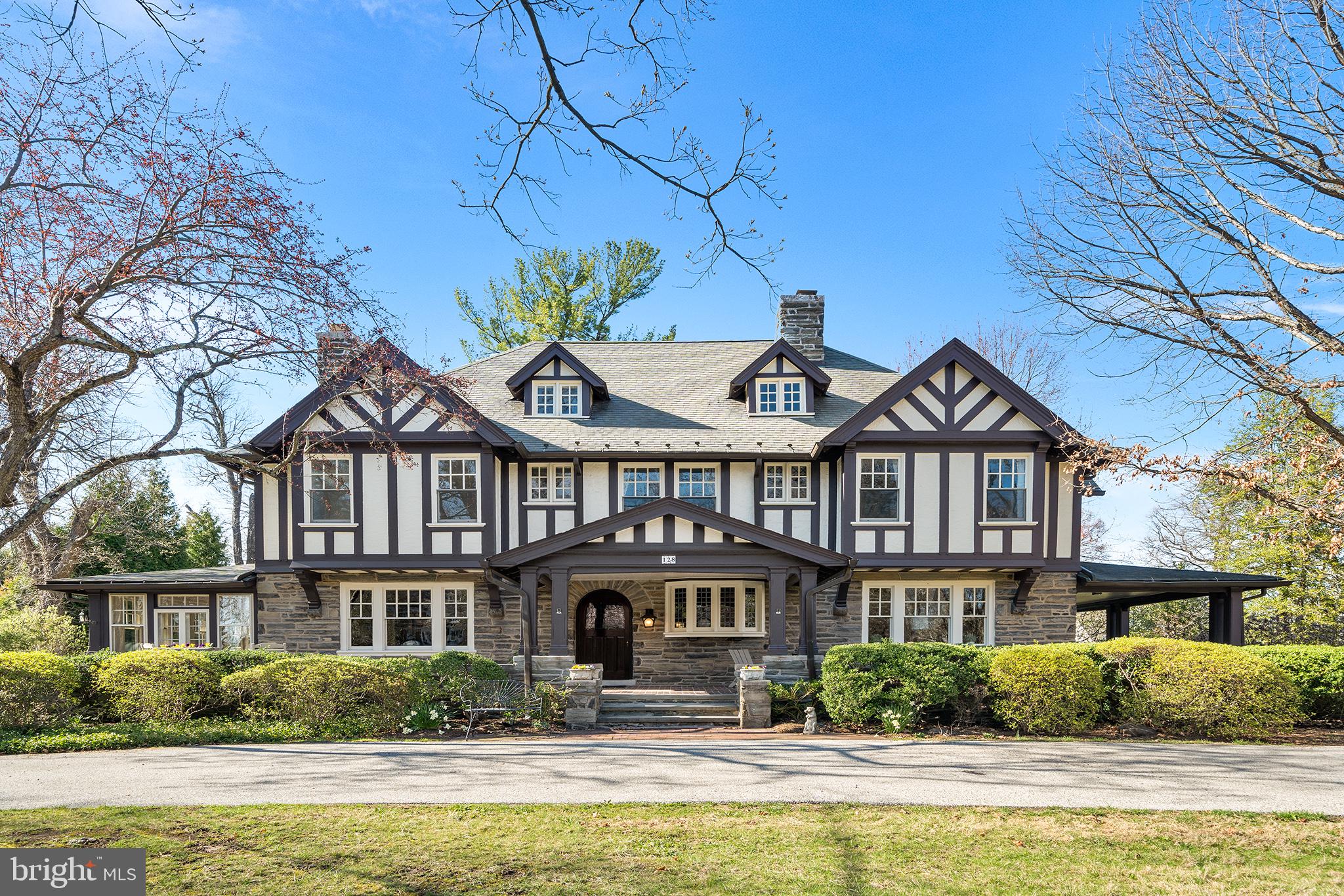 128 ROSE LANE
