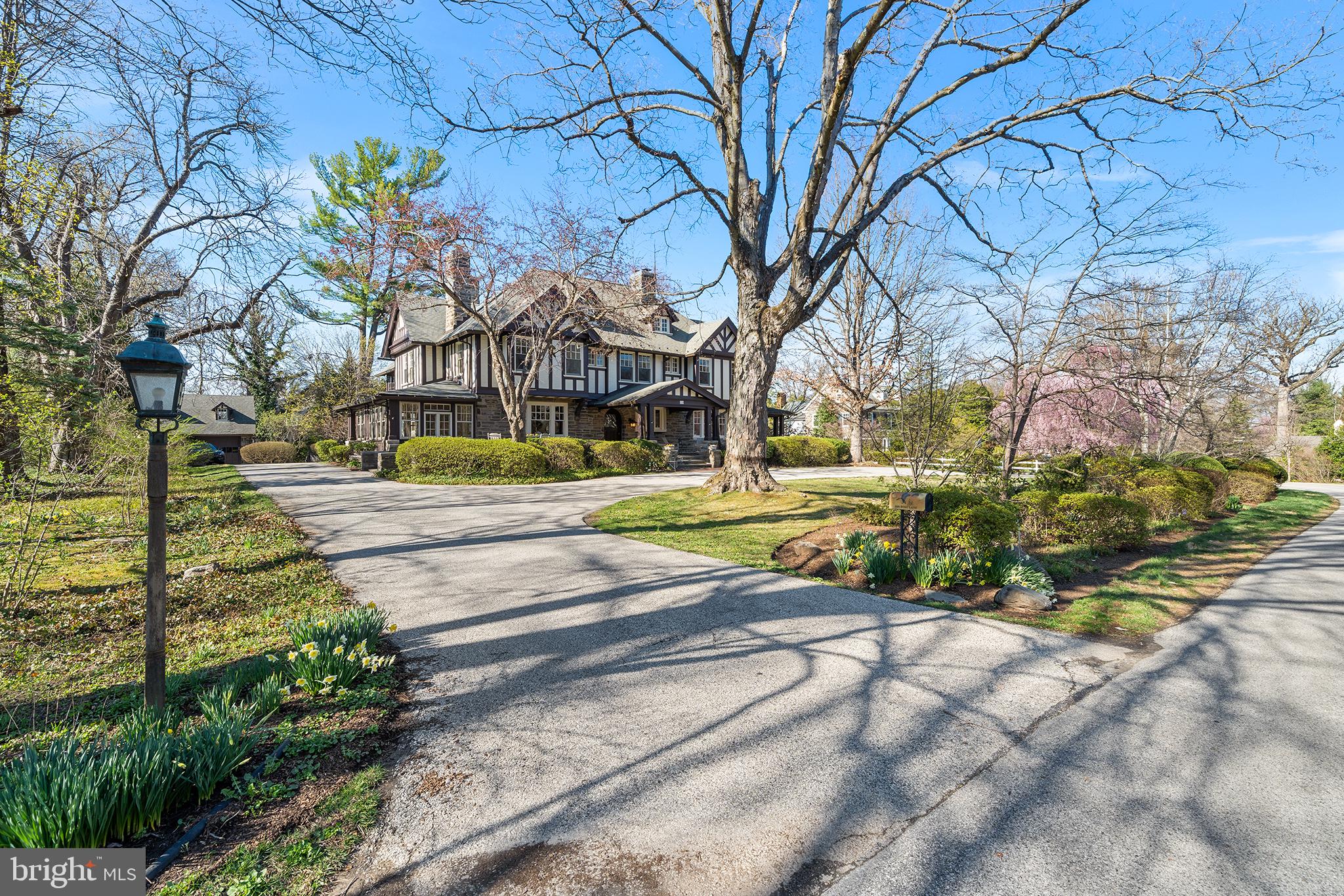 128 ROSE LANE