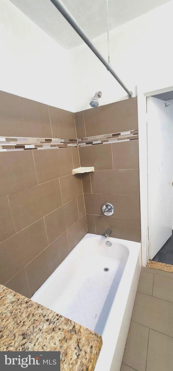 GRAYS FERRY - Residential Lease