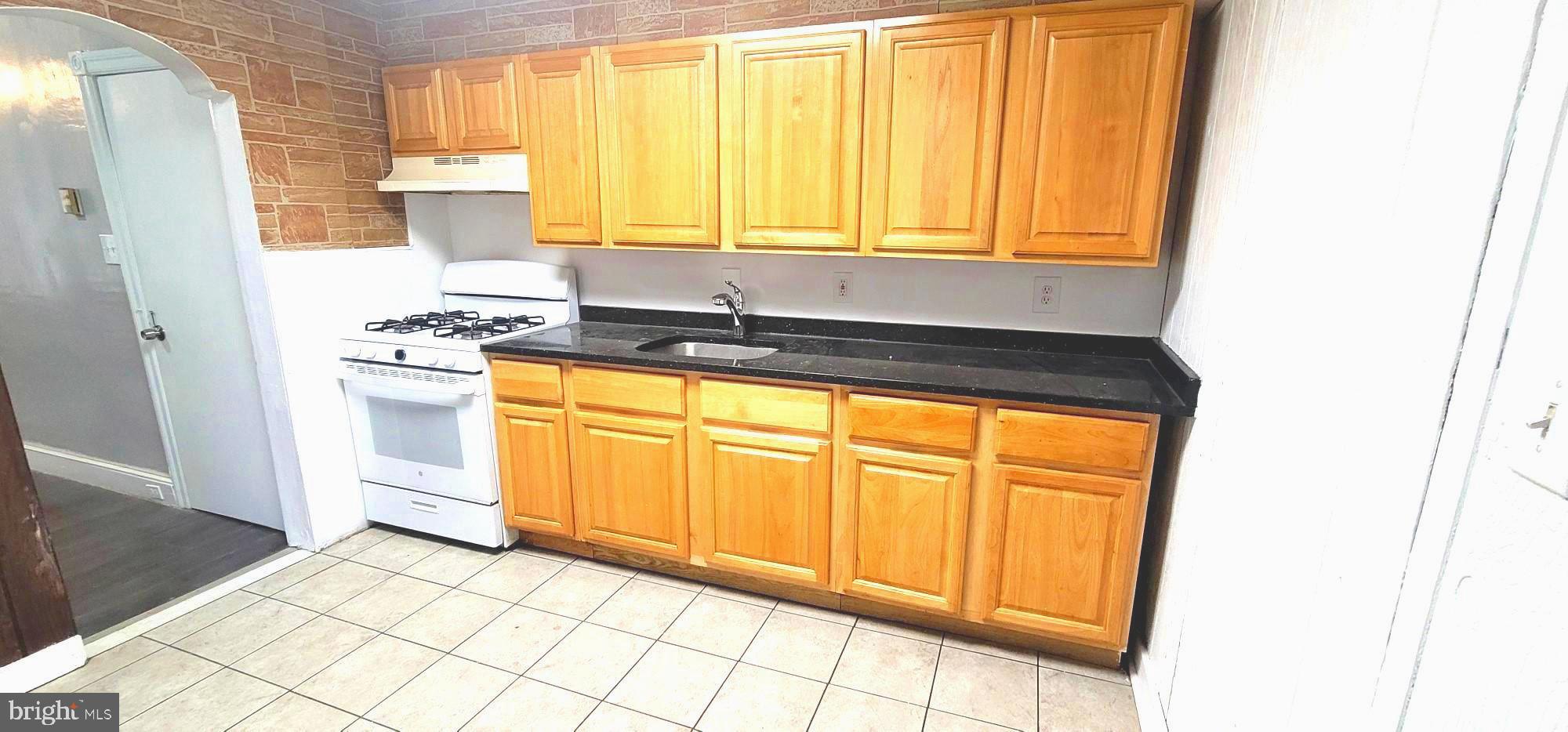 GRAYS FERRY - Residential Lease