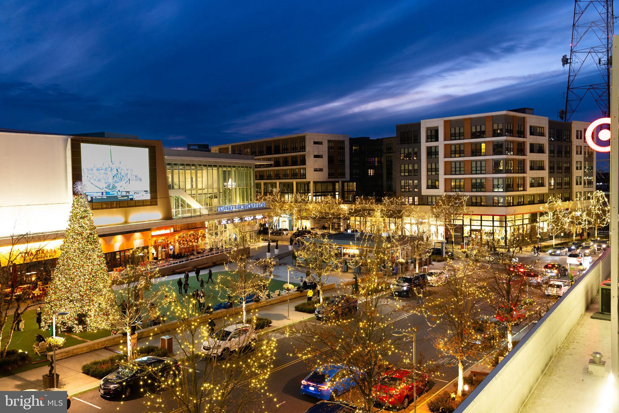 YORKTOWNE SQUARE - Residential