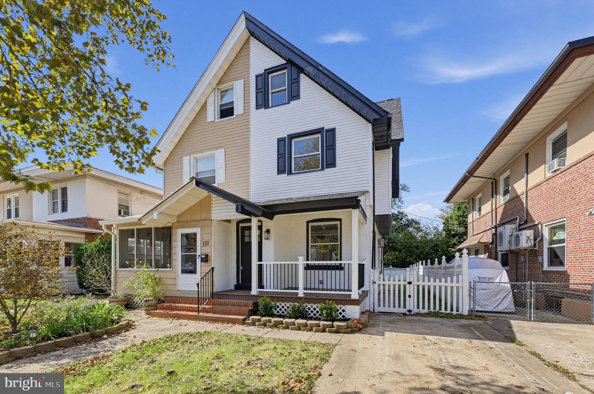 109 6TH AVENUE