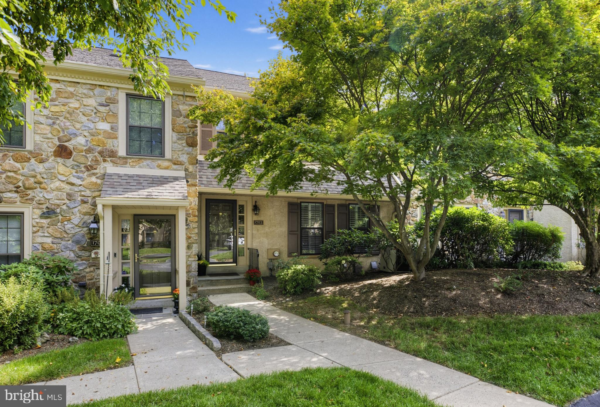 1703 WEATHERSTONE DRIVE 1703