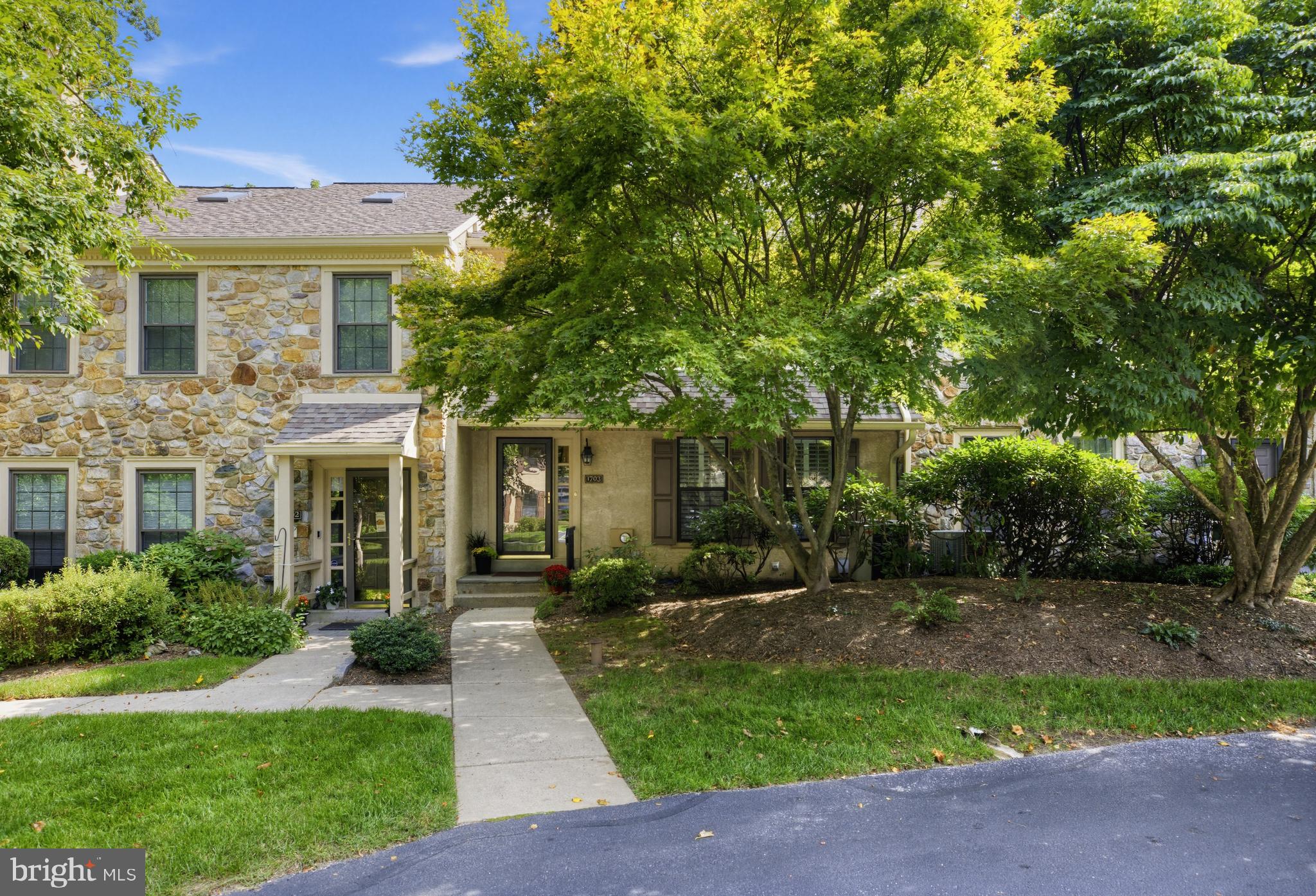 1703 WEATHERSTONE DRIVE 1703