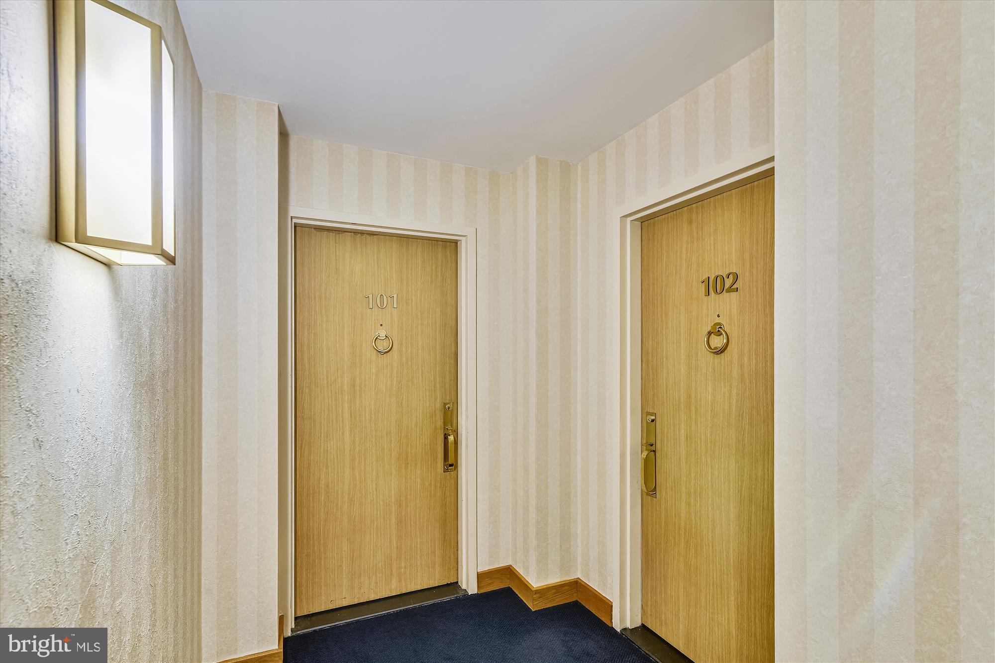 WATERFORD SQUARE - Residential