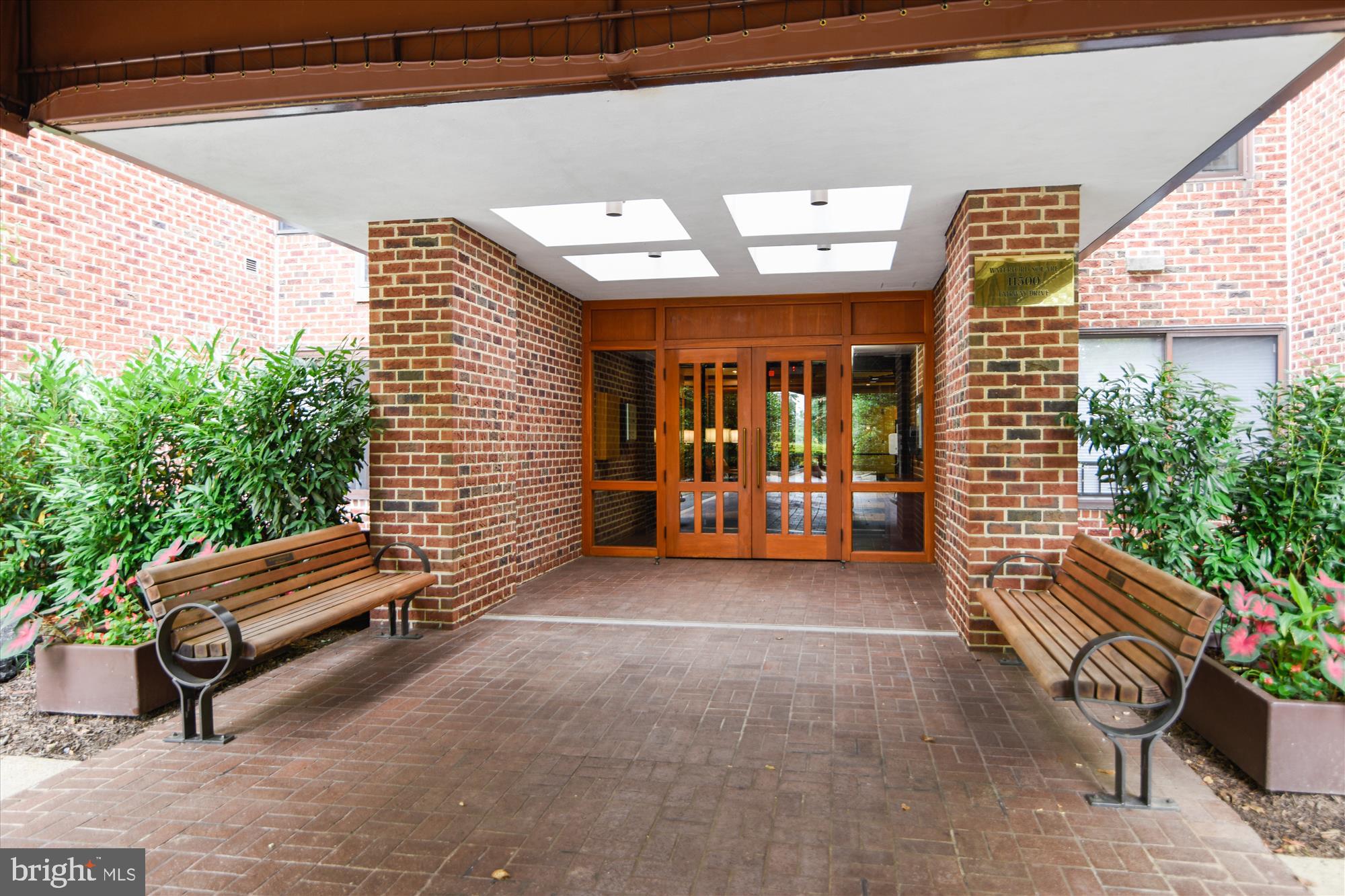 WATERFORD SQUARE - Residential