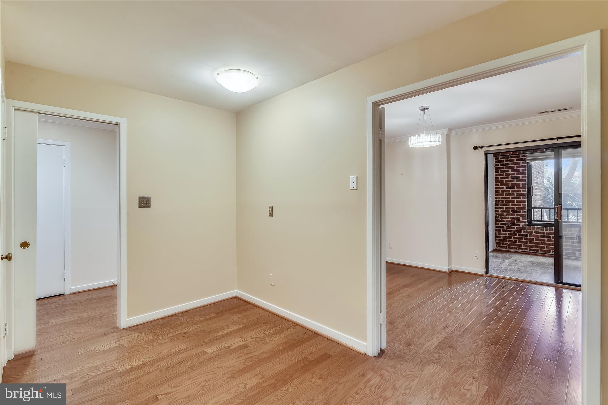 WATERFORD SQUARE - Residential